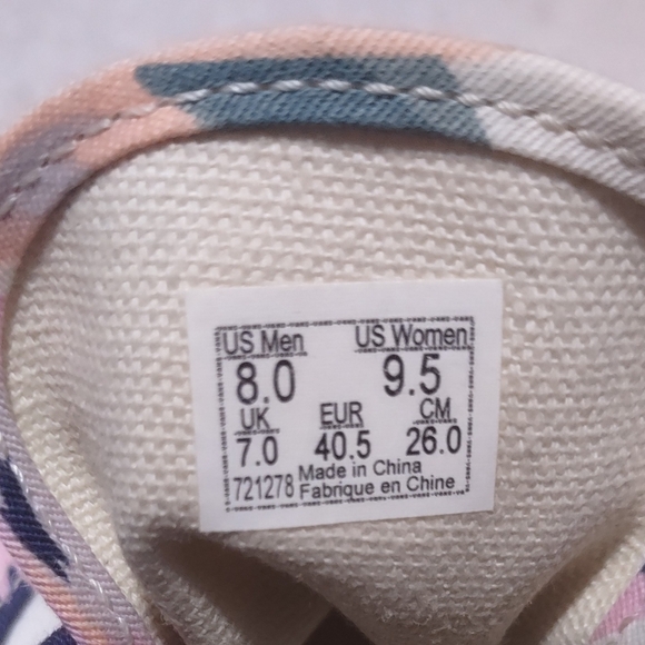 Vans Off The Wall Unisex Floral Sneakers - Picture 12 of 12